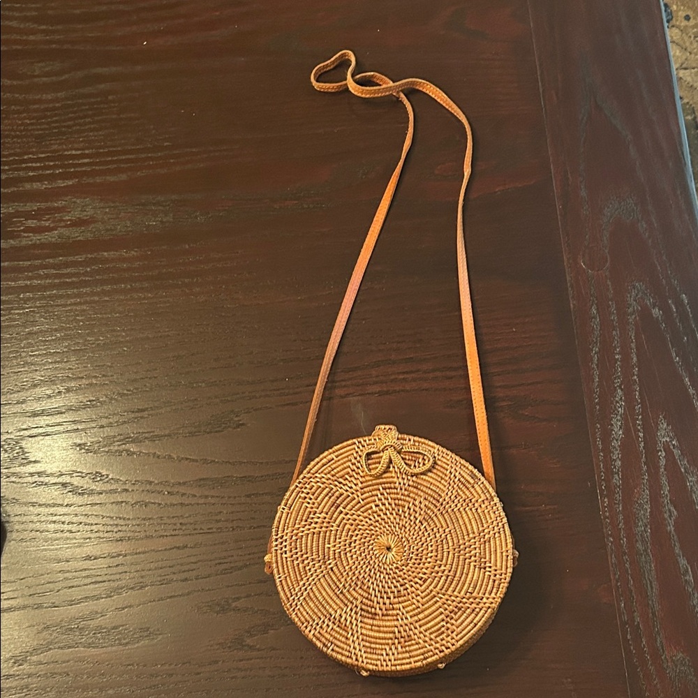 Round Rattan Crossbody